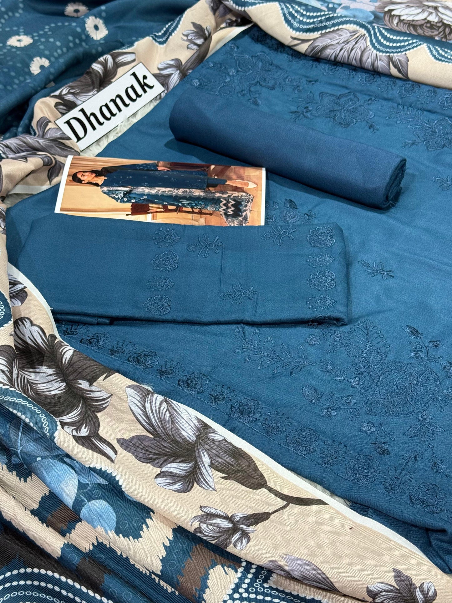 Luxury Dhanak Emb 3Pc D-08